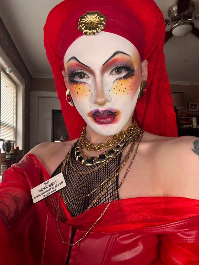 Sister Twiggy Stardust